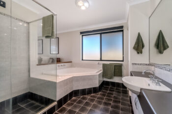 Listing image for 2 Wiroo Way, Byford  WA  6122