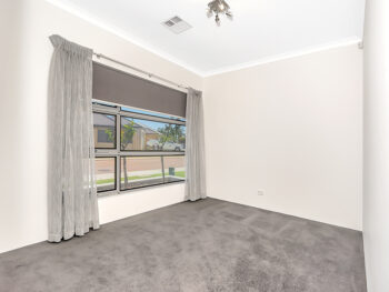 Listing image for 10 Avni Lane, Thornlie  WA  6108