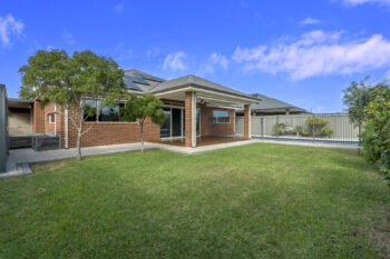 Listing image for 10 Shackleton Terrace, Byford  WA  6122