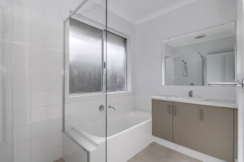 Listing image for 8 Capitola Way, Madora Bay  WA  6210