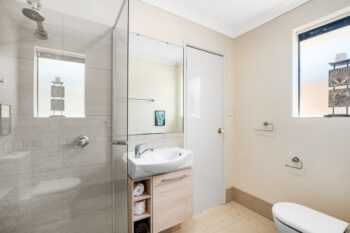 Listing image for 28 Roebuck Avenue, Canning Vale  WA  6155