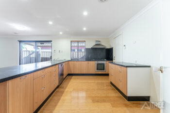 Listing image for 7 Spinifex Way, Canning Vale  WA  6155