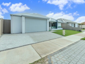 Listing image for 11 Elkington Pass, Huntingdale  WA  6110