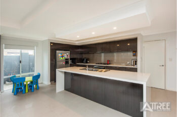 Listing image for 31 Philadelphia Parade, Canning Vale  WA  6155