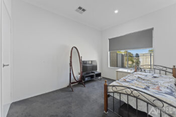 Listing image for 4B Greenlink Boulevard, Harrisdale  WA  6112