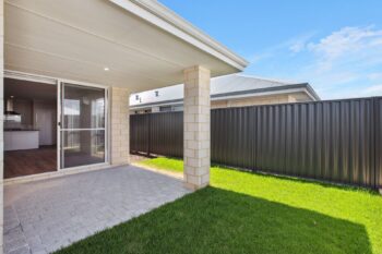 Listing image for 28 Siesta Way, Madora Bay  WA  6210