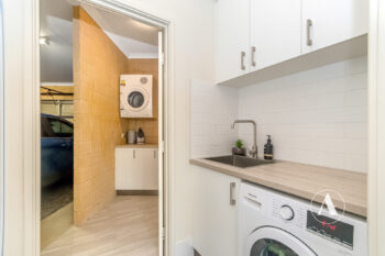 Listing image for 1/11 Yewers Drive, Champion Lakes  WA  6111