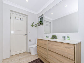 Listing image for 15 Empire Way, Thornlie  WA  6108