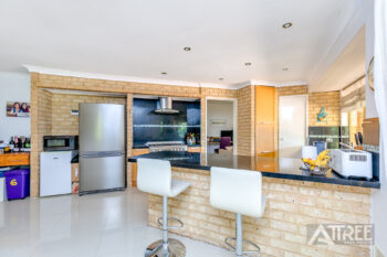 Listing image for 6 Camelot Court, Thornlie  WA  6108