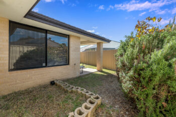 Listing image for 6 Garron Rest, Canning Vale  WA  6155