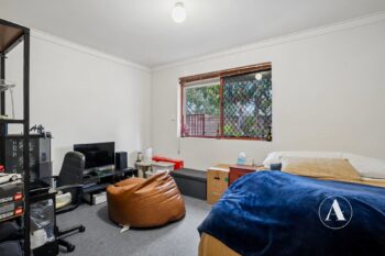 Listing image for 1/27 Luckhurst Drive, Mandurah  WA  6210