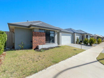Listing image for 28 Siltstone Road, Haynes  WA  6112