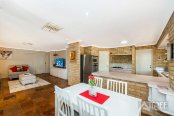 Listing image for 11 The Crest, Canning Vale  WA  6155