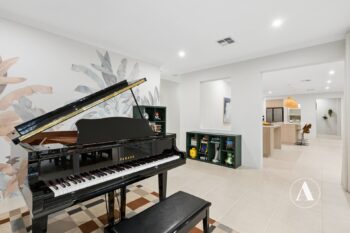 Listing image for 4 Boudicca Drive, Forrestdale  WA  6112