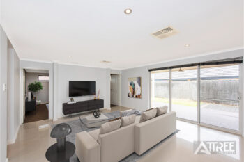 Listing image for 10 Mansfield Way, Piara Waters  WA  6112