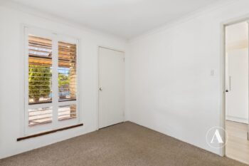 Listing image for 32 Jaeger Square, Ballajura  WA  6066