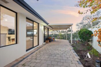 Listing image for 2 Quenda Close, Beeliar  WA  6164