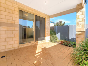 Listing image for 1/35 Barfield Road, Hammond Park  WA  6164