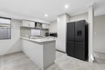 Listing image for 5 Addington Loop, Piara Waters  WA  6112