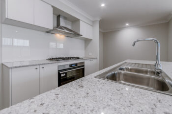 Listing image for 404 Torwood Avenue, Treeby  WA  6164