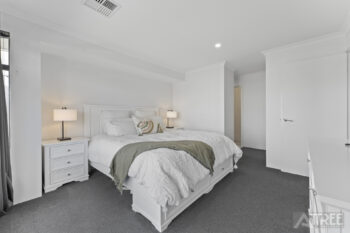 Listing image for 10 Dimer Way, Hammond Park  WA  6164