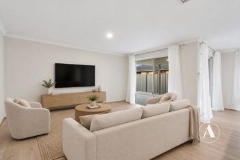 Listing image for 33 Rossiter Avenue, Piara Waters  WA  6112