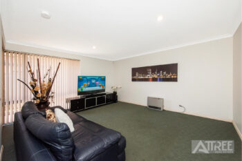 Listing image for 1/7 Lester Drive, Thornlie  WA  6108