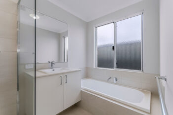 Listing image for 404 Torwood Avenue, Treeby  WA  6164