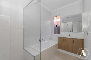 Listing image for 56 Lighthouse Grove, Madora Bay  WA  6210