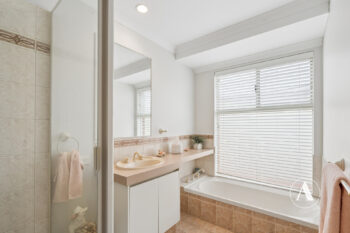 Listing image for 7 Pulford Close, Huntingdale  WA  6110