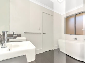 Listing image for 10 Avni Lane, Thornlie  WA  6108