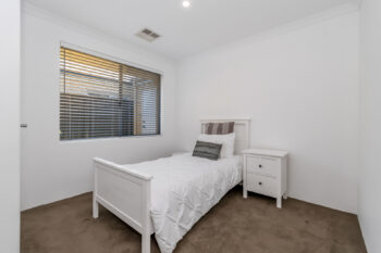Listing image for 5 Gleeson Way, Harrisdale  WA  6112