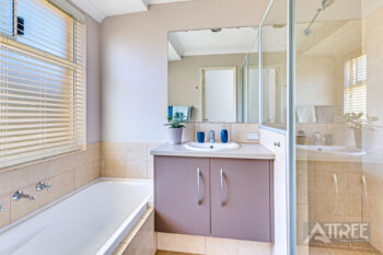 Listing image for 5 Berkeley Loop, Piara Waters  WA  6112