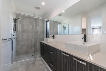 Listing image for 15 Aquamarine Parade, Treeby  WA  6164