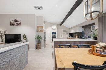 Listing image for 32 Kingsland Loop, Canning Vale  WA  6155