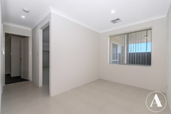 Listing image for 5 Siesta Way, Madora Bay  WA  6210