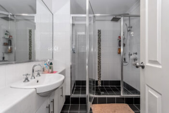 Listing image for 4/194 Boardman Road, Canning Vale  WA  6155