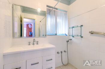 Listing image for 10 Gwalia Place, Gosnells  WA  6110