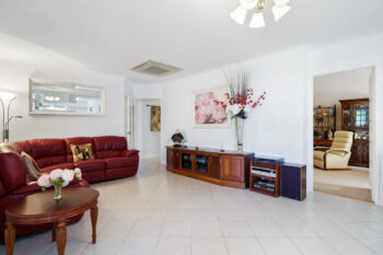 Listing image for 10 Luton Court, Canning Vale  WA  6155