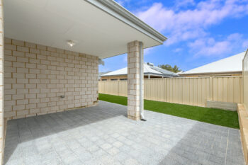 Listing image for 5 Somerset Way, Lakelands  WA  6180