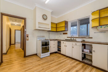 Listing image for 27 Connemara Drive, Thornlie  WA  6108