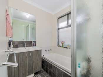 Listing image for 33 Portsmouth Way, Harrisdale  WA  6112