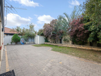 Listing image for 5 Spoonbill Place, Queens Park  WA  6107