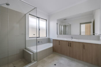 Listing image for 26 Breakwater Grove, Champion Lakes  WA  6111