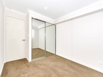 Listing image for 4/2 Delaronde Drive, Success  WA  6164