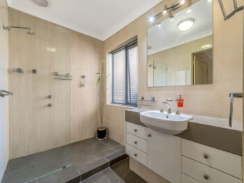 Listing image for 2 Hidcote Nook, Canning Vale  WA  6155