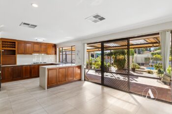 Listing image for 32 Jaeger Square, Ballajura  WA  6066