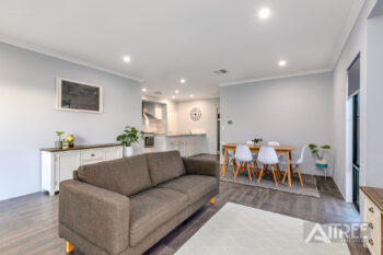 Listing image for 4 Silvergum Way, Piara Waters  WA  6112