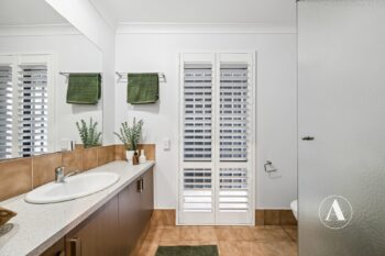 Listing image for 2 Crown Court, Thornlie  WA  6108
