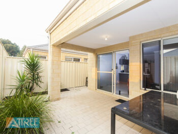 Listing image for 4/11 Carnation Street, Canning Vale  WA  6155